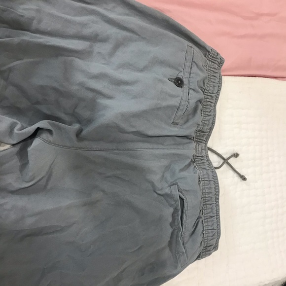 Old navy men’s joggers - Picture 3 of 4
